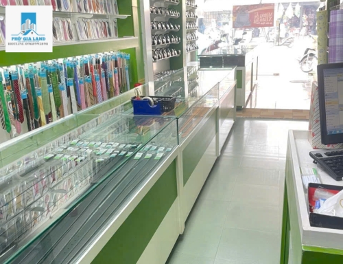  NHÀ 3 TẦNG MẶT TIỀN ĐƯỜNG HUỲNH TẤN PHÁT - GẦN NGÃ 4 NGUYỄN THỊ THẬP - QUẬN 7 .