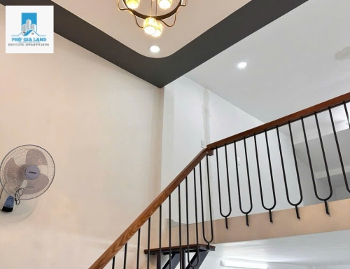 BÁN NHÀ SỔ HỒNG RIÊNG - 58m2 - HẺM 1 XẸT    - TRẦN VĂN KHÁNH - QUẬN 7 .