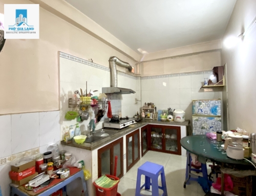 NHÀ 3 MẶT NGUYỄN VĂN QUỲ HẼM 