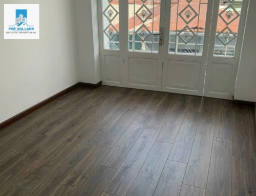 NHÀ 3 TẦNG - HẺM 502 HUỲNH TẤN PHÁT -P. BÌNH THUẬN - QUẬN 7 .