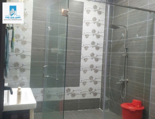 NHÀ 3 TẦNG MẶT TIỀN ĐƯỜNG HUỲNH TẤN PHÁT - NHÀ BÈ .