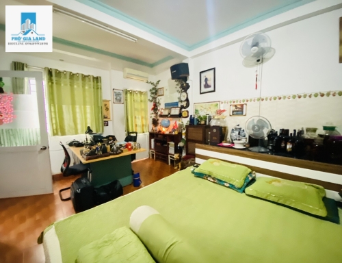 Huỳnh Tấn Phát 6.7Tỷ Tân Thuận Đông Quận 7