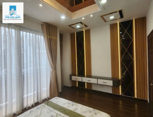 NHÀ 4 TẦNG - HẺM XE HƠI 1979 HUỲNH TẤN PHÁT - GIÁP QUẬN 7 