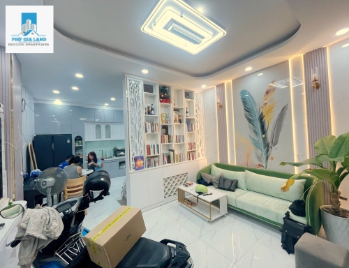 NHÀ ĐẸP 4 TẦNG – GẦN NGUYỄN VĂN QUỲ – QUẬN 7 – GIÁ CHỈ 4.9 TỶ TL