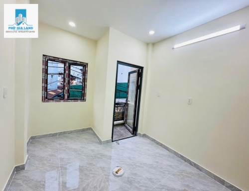 BÁN NHÀ MẶT TIỀN HẺM XE HƠI HUỲNH TẤN PHÁT - QUẬN 7 . 