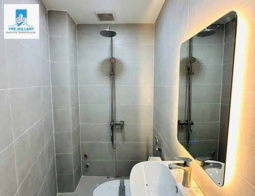 BÁN NHÀ MẶT TIỀN HẺM XE HƠI HUỲNH TẤN PHÁT - QUẬN 7 . 