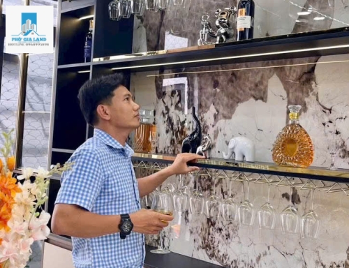 CÓ 7 CĂN NHÀ PHỐ LIỀN KỀ , VỊ TRÍ ĐẸP - NHÀ BÈ . 