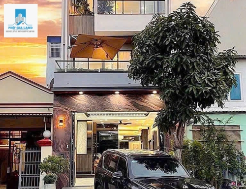 BÁN NHÀ MẶT TIỀN ĐƯỜNG D4 - KDC PHÚ MỸ - QUẬN 7 .
