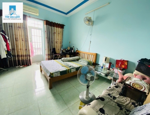 BÁN NHÀ 4 TẦNG HUỲNH TẤN PHÁT - PHÚ THUẬN - QUẬN 7 . 