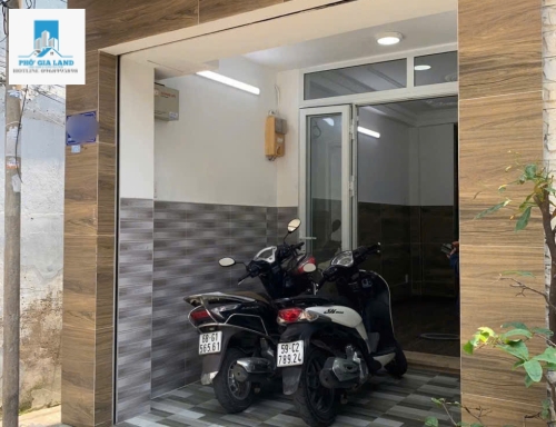 BÁN NHÀ HẺM 502 HUỲNH TẤN PHÁT - P. BÌNH THUẬN - QUẬN 7 . 