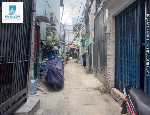 BÁN NHÀ HẺM 502 HUỲNH TẤN PHÁT - P. BÌNH THUẬN - QUẬN 7 . 