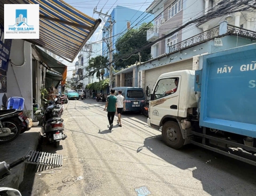 BÁN NHÀ HẺM 502 HUỲNH TẤN PHÁT - P. PHÚ MỸ - QUẬN 7 .