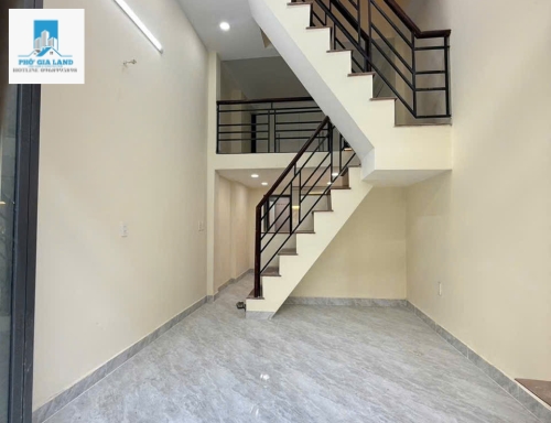 BÁN NHÀ HẺM 502 HUỲNH TẤN PHÁT - P. PHÚ MỸ - QUẬN 7 .