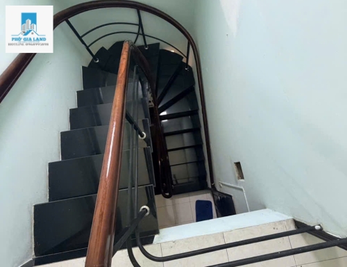 BÁN NHÀ HẺM XE HƠI TRẦN XUÂN SOẠN - P. TÂN HƯNG - QUẬN 7 .