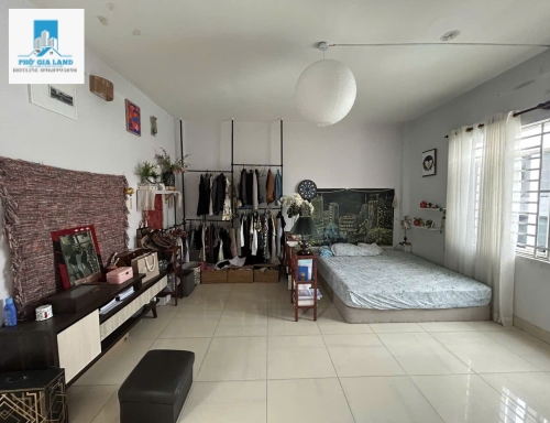 BÁN NHÀ HẺM XE HƠI HUỲNH TẤN PHÁT - P. BÌNH THUẬN - QUẬN 7 . 