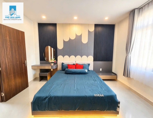 BÁN NHÀ MỚI CAO CẤP , HẺM 6M - P. PHÚ THUẬN - QUẬN 7 . 