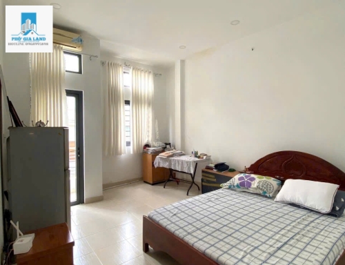 BÁN NHÀ 3 TẦNG , NỞ HẬU 2 MẶT TIỀN - KHU LÂM VĂN BỀN - QUẬN 7 . 