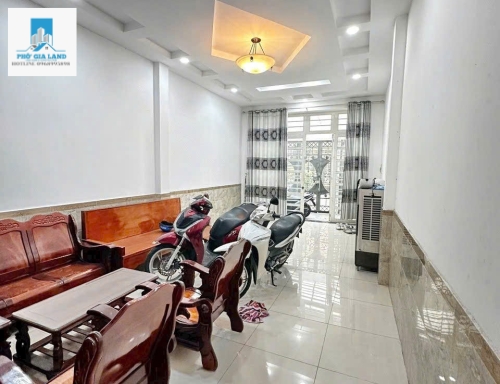BÁN NHÀ HẺM Ô TÔ 8M - LÂM VĂN BỀN - QUẬN 7 .