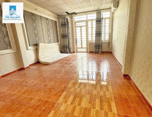 BÁN NHÀ HẺM Ô TÔ 8M - LÂM VĂN BỀN - QUẬN 7 .
