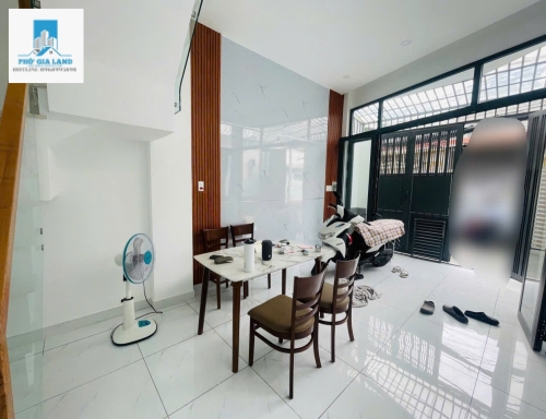 BÁN NHÀ 2 MẶT TIỀN HẺM Ô TÔ - KHU KIỀU ĐÀM - GẦN LOTTERMART - QUẬN 7 . 