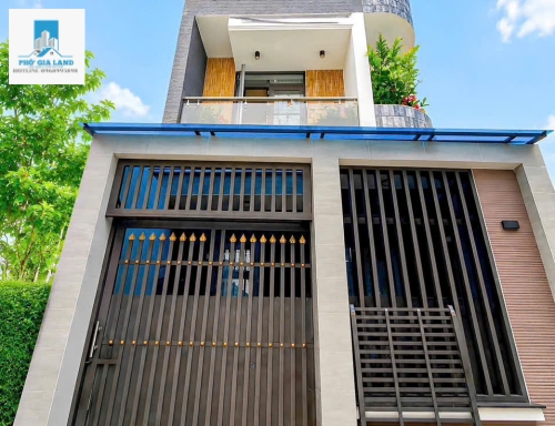 SIÊU PHẨM GÓC 2 MẶT TIỀN , NHÀ MỚI ĐẸP - HUỲNH TẤN PHÁT - QUẬN 7 . 