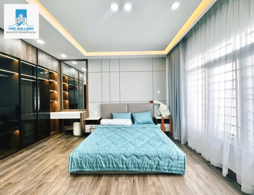NHÀ MỚI FULL NỘI THẤT , THANG MÁY - KHU CÔNG ÍCH QUẬN 7 - LIỀN KỀ PHÚ MỸ HƯNG . 