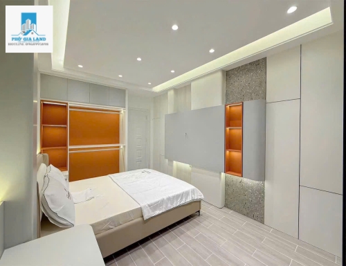NHÀ HẺM MỚI VỪA HOÀN THIỆN HUỲNH TẤN PHÁT - P. PHÚ THUẬN - QUẬN 7 .