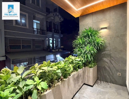 BÁN NHÀ 5 TẦNG CÓ THANG MÁY, Ô TÔ THÔNG - P. PHÚ THUẬN - QUẬN 7 . 