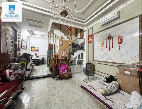 NHÀ 3 LẦU HẺM XE HƠI - HUỲNH TẤN PHÁT - NHÀ BÈ . 