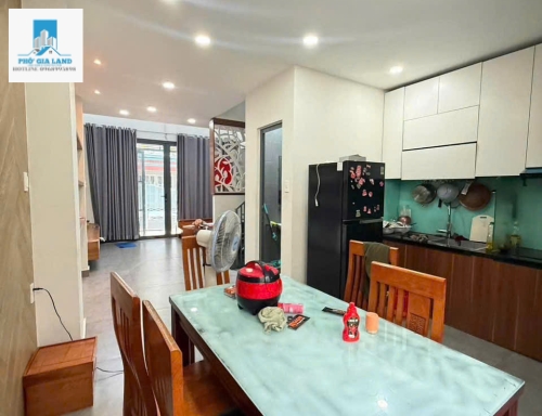 BÁN NHÀ 4 TẦNG ĐƯỜNG LÊ VĂN LƯƠNG - P. TÂN QUY - QUẬN 7 . 