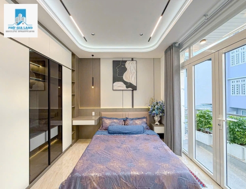 NHÀ 4 TẦNG CÓ THANG MÁY , HẺM XE HƠI - LÂM VĂN BỀN - QUẬN 7 . 