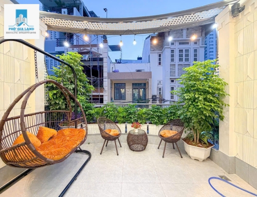 NHÀ 4 TẦNG CÓ THANG MÁY , HẺM XE HƠI - LÂM VĂN BỀN - QUẬN 7 . 