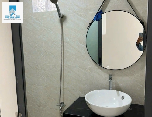 NHÀ 2 TẦNG MẶT TIỀN KINH DOANH BUÔN BÁN TỐT - P. TÂN HƯNG - QUẬN 7 . 