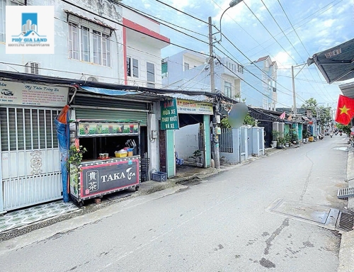 BÁN NHÀ MẶT TIỀN HẺM XE HƠI - HUỲNH TẤN PHÁT - NHÀ BÈ . 