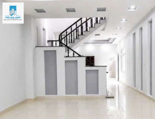 BÁN NHÀ MẶT TIỀN HẺM XE HƠI - HUỲNH TẤN PHÁT - NHÀ BÈ . 