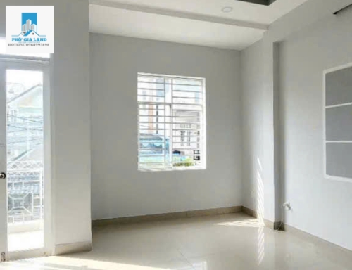 BÁN NHÀ MẶT TIỀN HẺM XE HƠI - HUỲNH TẤN PHÁT - NHÀ BÈ . 
