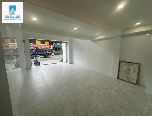 MẶT TIỀN ĐƯỜNG LÂM VĂN BỀN - DONG TIỀN 36TR/TH - QUẬN 7 . 