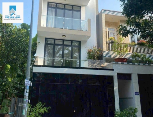 BÁN NHÀ KDC PHÚ MỸ VEN SÔNG - QUẬN 7 . 