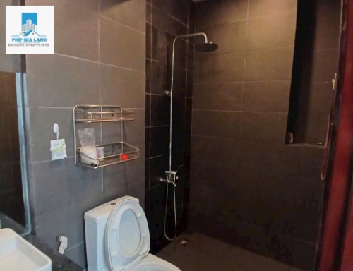 BÁN NHÀ KDC PHÚ MỸ VEN SÔNG - QUẬN 7 . 
