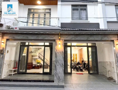 NHÀ 3 TẦNG - CÓ SÂN ĐẬU Ô TÔ - HUỲNH TẤN PHÁT , NHÀ BÈ . 