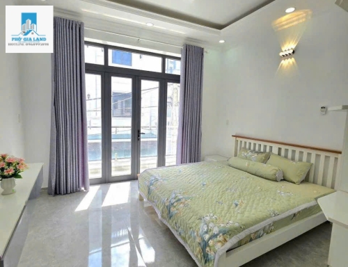 NHÀ 3 TẦNG - CÓ SÂN ĐẬU Ô TÔ - HUỲNH TẤN PHÁT , NHÀ BÈ . 