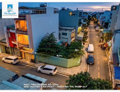 BÁN GẤP LÔ GÓC 2 MẶT TIỀN - QUẬN 7 .