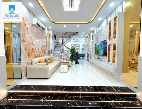 BÁN NHÀ HẺM 8M HUỲNH TẤN PHÁT - TT NHÀ BÈ . 