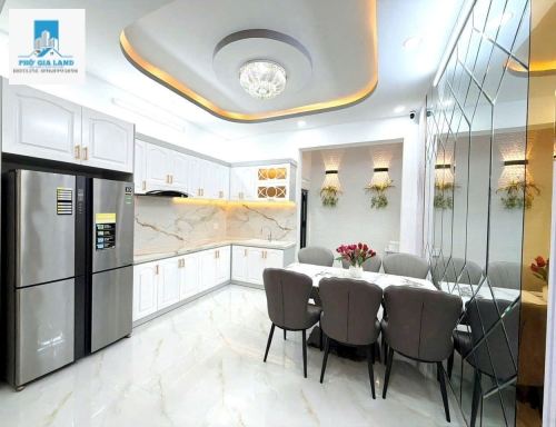 BÁN NHÀ HẺM 8M HUỲNH TẤN PHÁT - TT NHÀ BÈ . 