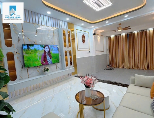 BÁN NHÀ HẺM 8M HUỲNH TẤN PHÁT - TT NHÀ BÈ . 