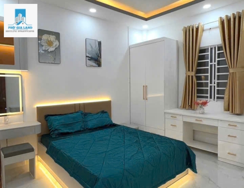 BÁN NHÀ HẺM 8M HUỲNH TẤN PHÁT - TT NHÀ BÈ . 