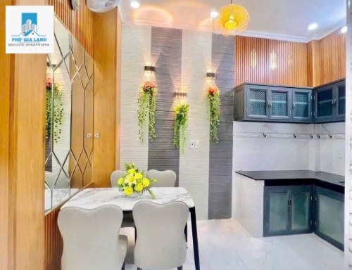 NHÀ HẺM ĐẸP HUỲNH TẤN PHÁT - NHÀ BÈ . 