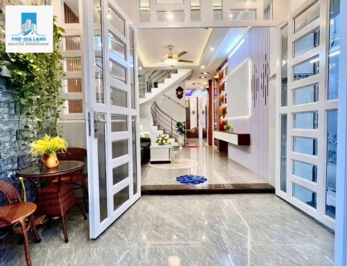 NHÀ ĐẸP GÓC 2 MẶT TIỀN, HẺM XE HƠI - GẦN HUỲNH TẤN PHÁT - NHÀ  BÈ.