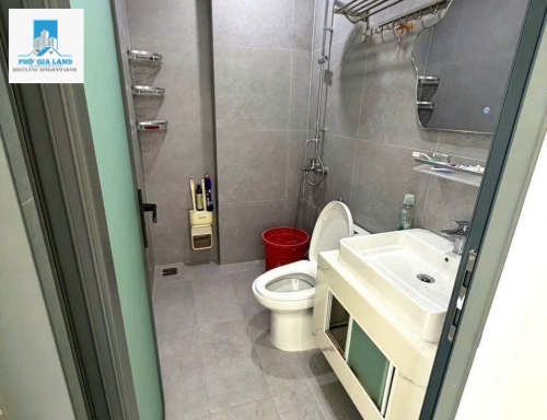 BÁN NHÀ 4 TẦNG LÂM VĂN BỀN - QUẬN 7 . 