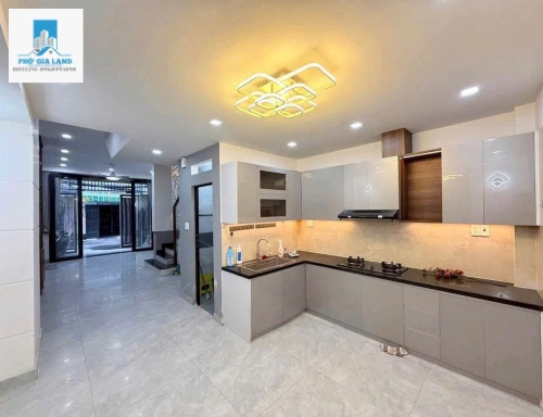 BÁN NHÀ MỚI - HẺM XE HƠI QUAY ĐẦU - QUẬN 8 . 